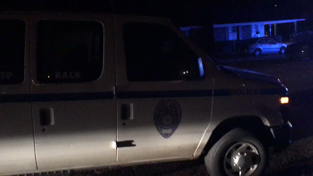 Jackson police are investigating a shooting on Claiborne Avenue. Officers say people were shooting at each other and no one was injured. They are investigating what led up to the incident